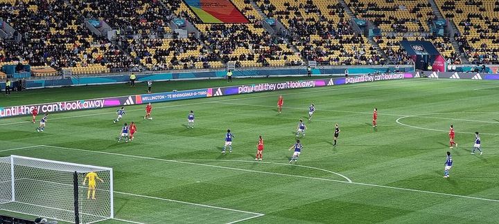 阿斯：皇马今夏引援支出2 . 25万欧，局西甲最高（封面配图）